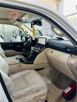 تۆیۆتا لاند کروزەر